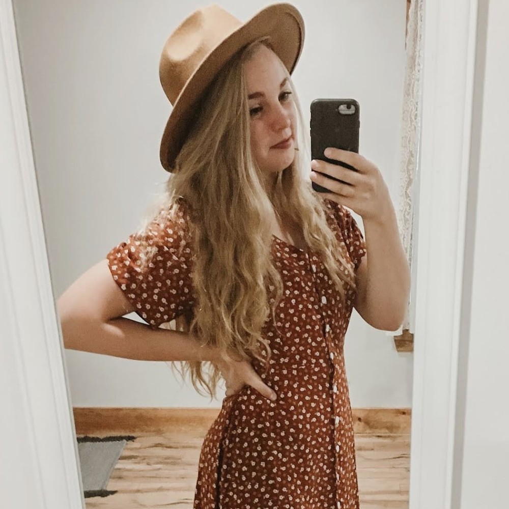 Meet your Posher, Leah